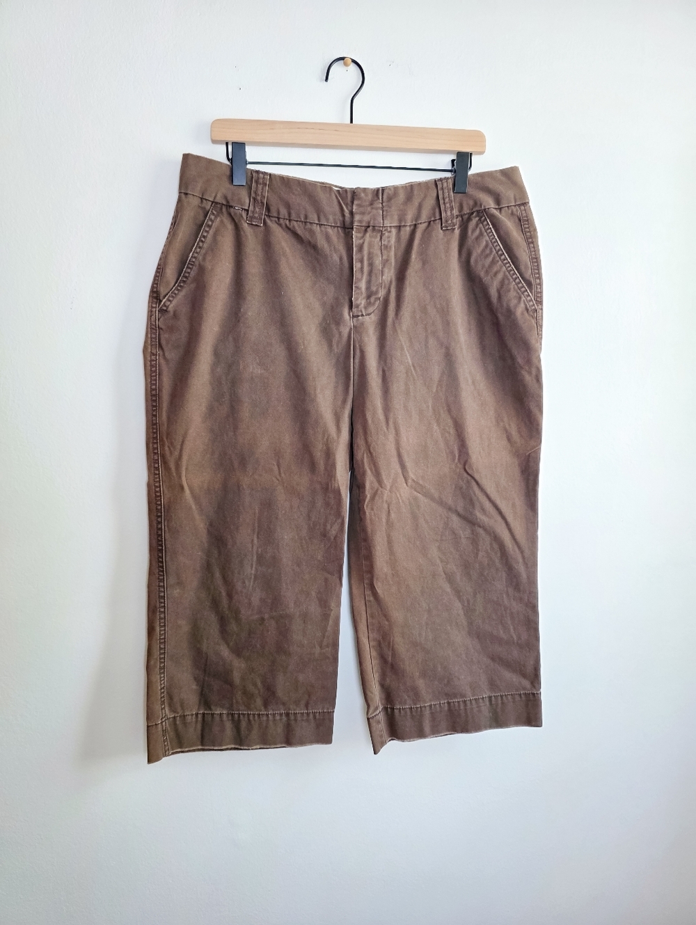 Vintage Y2K GAP “Favorite Chino” Cropped Pants